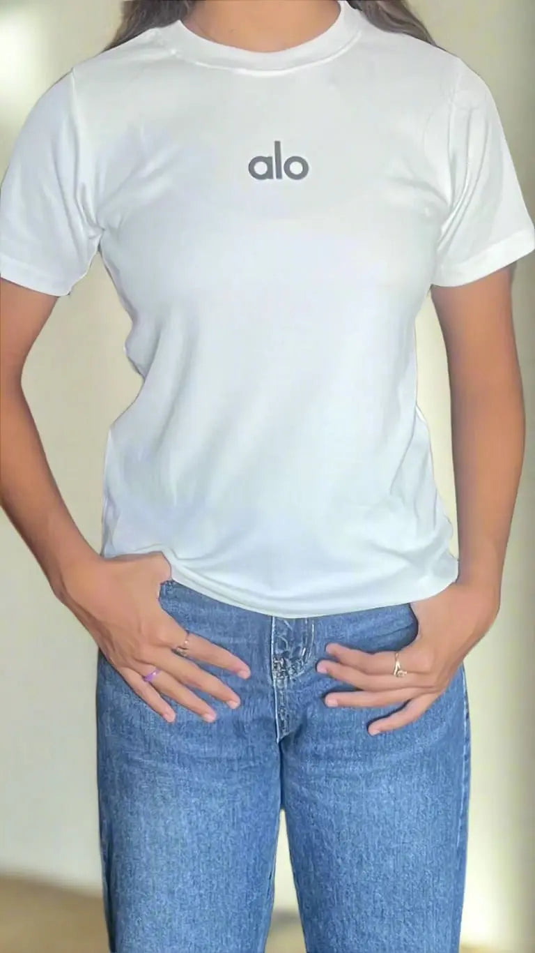 Minimalist t-shirt 'alo' Logo Tee Nosha Store