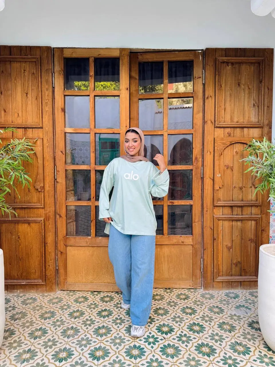 Oversized "alo" Logo Sweatshirt Nosha Store