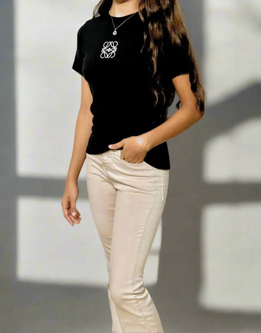 Minimalist Logo Tee Nosha Store